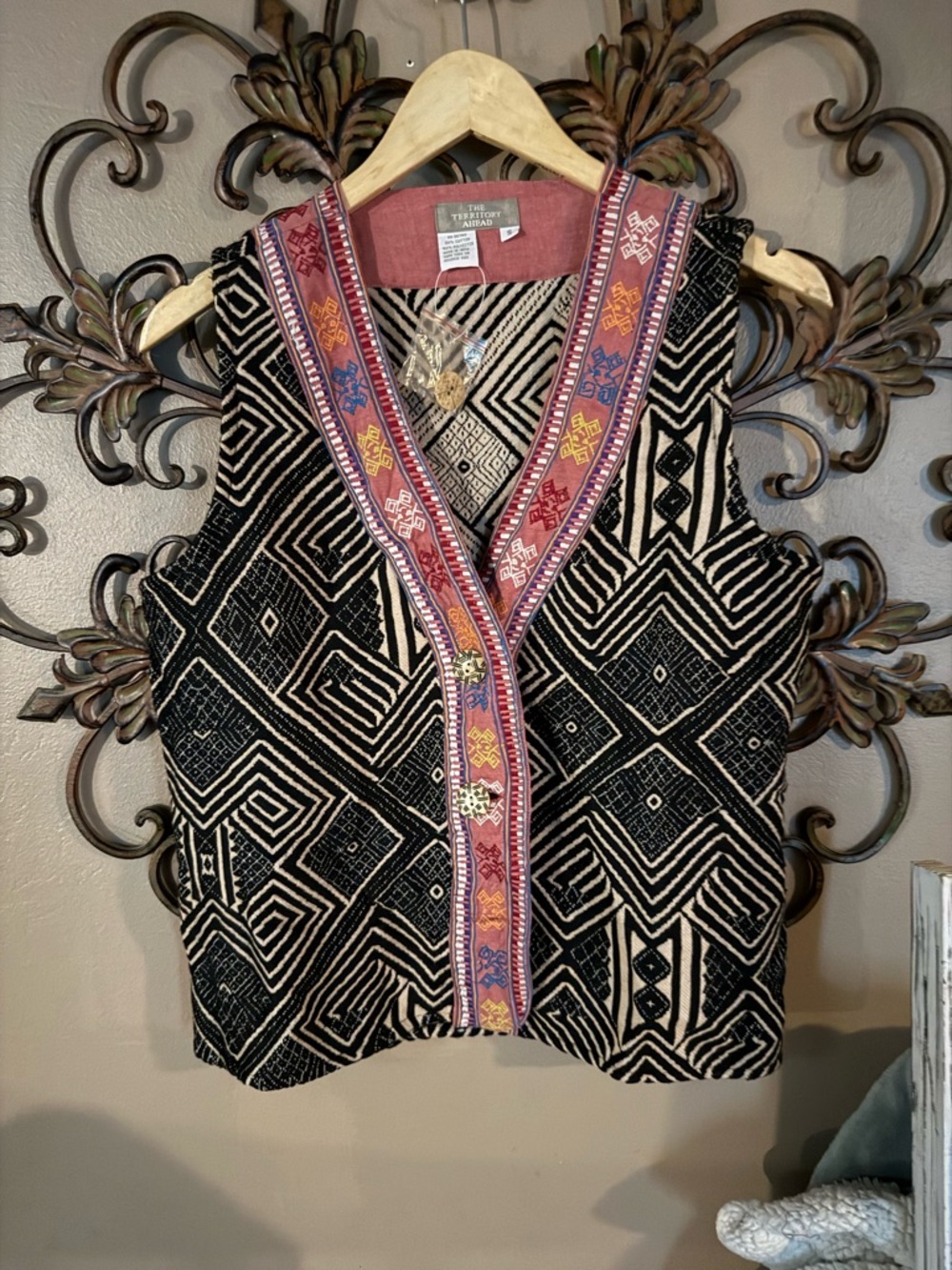 The Territory Ahead Embroidered Vest size